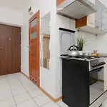 Airport Astronautow With Balcony By Renters * 华沙