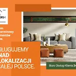 Airport Astronautow With Balcony By Renters